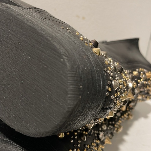 🥾Zara Black Leather Studded, Rhinestone Boots - Picture 9 of 15